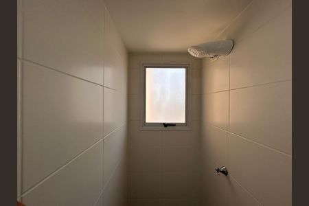 Banheiro social de apartamento para alugar com 2 quartos, 41m² em Jardim Prudência, São Paulo