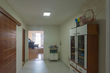 Casa para alugar com 250m², 4 quartos e 2 vagas