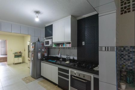 Casa para alugar com 250m², 4 quartos e 2 vagas Casa para alugar com 250m², 4 quartos e 2 vagasCozinha