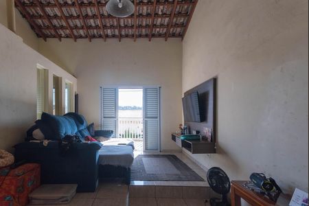 Casa para alugar com 250m², 4 quartos e 2 vagas Casa para alugar com 250m², 4 quartos e 2 vagasSala