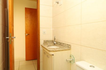 Casa de condomínio à venda com 65m², 2 quartos e 1 vagaBanheiro 1 - Suíte 1