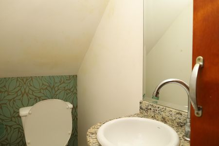 Casa de condomínio à venda com 65m², 2 quartos e 1 vagaBanheiro 3 - Lavabo