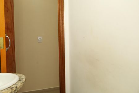 Casa de condomínio à venda com 65m², 2 quartos e 1 vagaBanheiro 3 - Lavabo