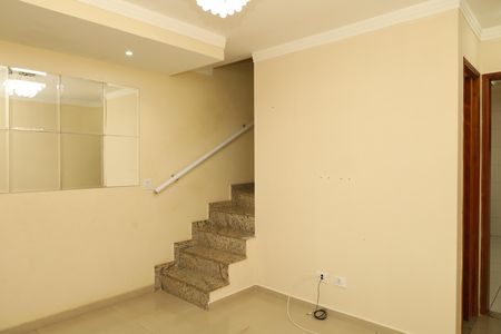 Casa de condomínio à venda com 65m², 2 quartos e 1 vagaSala