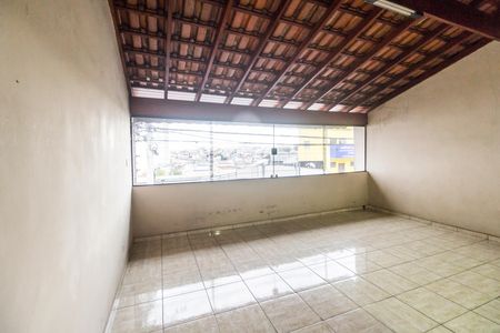 Casa para alugar com 90m², 3 quartos e 2 vagas Casa para alugar com 90m², 3 quartos e 2 vagasVaranda