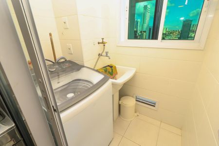Área de Serviço de apartamento para alugar com 1 quarto, 54m² em Caminho das Árvores, Salvador