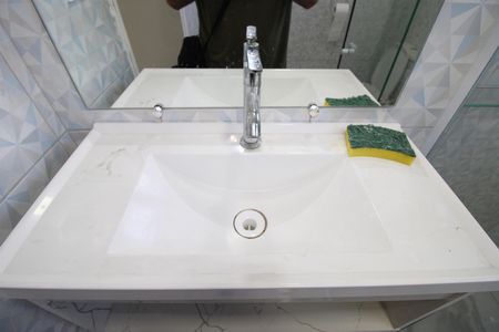 Apartamento para alugar com 46m², 2 quartos e sem vagaBanheiro