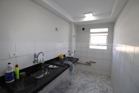 Apartamento para alugar com 46m², 2 quartos e sem vagaSala / Cozinha