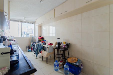 Apartamento para alugar com 76m², 2 quartos e 1 vaga Apartamento para alugar com 76m², 2 quartos e 1 vagaCozinha e Área de Serviço