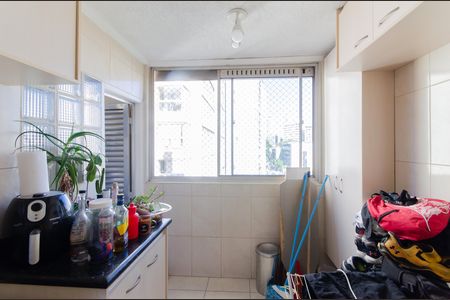 Apartamento para alugar com 76m², 2 quartos e 1 vaga Apartamento para alugar com 76m², 2 quartos e 1 vagaCozinha e Área de Serviço