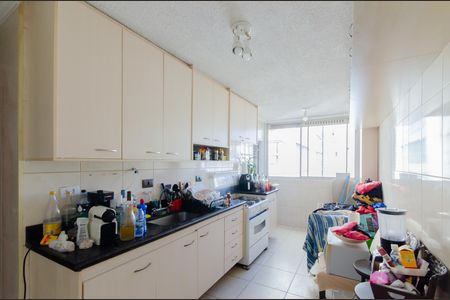 Apartamento para alugar com 76m², 2 quartos e 1 vaga Apartamento para alugar com 76m², 2 quartos e 1 vagaCozinha e Área de Serviço