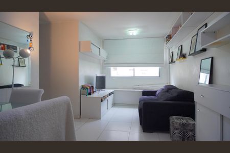 Sala  de apartamento para alugar com 3 quartos, 68m² em Jardim Carvalho, Porto Alegre