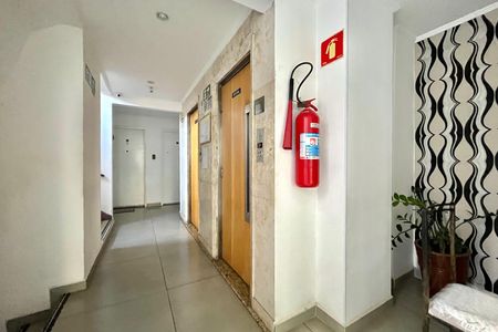 Hall social de apartamento à venda com 2 quartos, 64m² em Mirandópolis, São Paulo