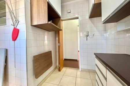 Apartamento à venda com 64m², 2 quartos e sem vaga Apartamento à venda com 64m², 2 quartos e sem vagaCozinha