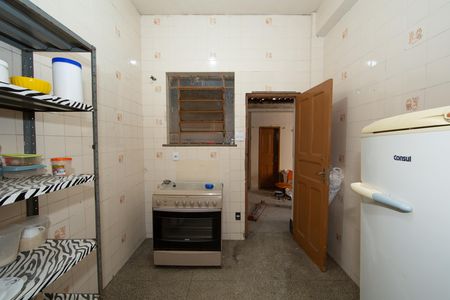 COZINHA de apartamento para alugar com 1 quarto, 110m² em Prado, Belo Horizonte