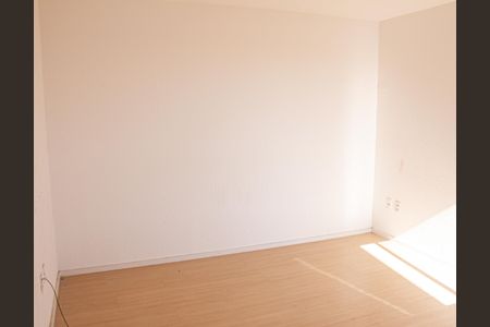 Sala de apartamento para alugar com 2 quartos, 43m² em Santa Cruz, Rio de Janeiro