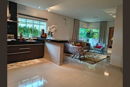 Sala de casa à venda com 3 quartos, 360m² em Residencial Alice Barbosa, Goiânia