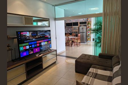Sala de casa à venda com 3 quartos, 360m² em Residencial Alice Barbosa, Goiânia