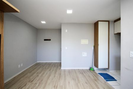 Apartamento para alugar com 50m², 2 quartos e 1 vaga Apartamento para alugar com 50m², 2 quartos e 1 vagaSala