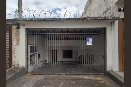 Fachada de casa para alugar com 4 quartos, 333m² em Vila Imperio, São Paulo
