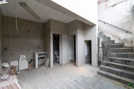 Casa 2 Quintal de casa para alugar com 4 quartos, 333m² em Vila Imperio, São Paulo