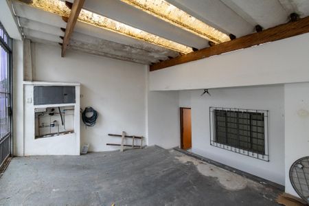 Garagem de casa para alugar com 4 quartos, 333m² em Vila Imperio, São Paulo