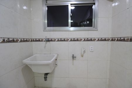 Apartamento para alugar com 70m², 2 quartos e 1 vagaÁrea de serviço