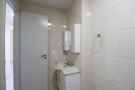 Apartamento para alugar com 70m², 2 quartos e 1 vagaBanheiro canadense, comunica quarto 2 e sala