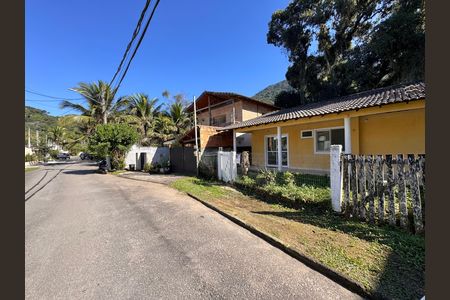 Fachada de casa de condomínio para alugar com 3 quartos, 120m² em Vargem Grande, Rio de Janeiro
