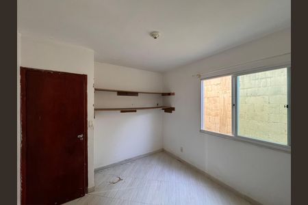 Casa de condomínio à venda com 120m², 3 quartos e 2 vagas Casa de condomínio à venda com 120m², 3 quartos e 2 vagasQuarto