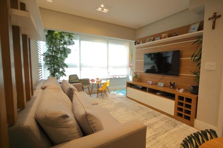 Apartamento à venda com 160m², 2 quartos e 2 vagasSala