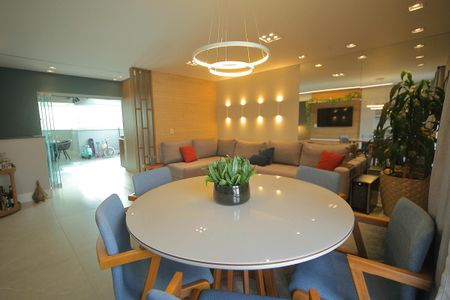 Apartamento à venda com 160m², 2 quartos e 2 vagasSala de TV ( cobertura )