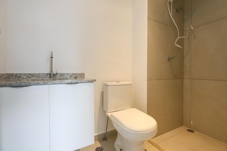 Banheiro de apartamento à venda com 2 quartos, 37m² em Vila Andrade, São Paulo