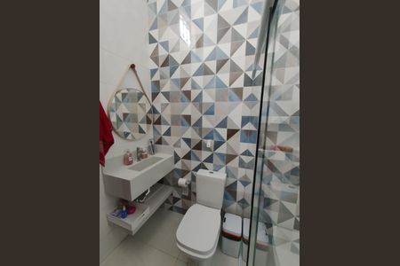 Casa à venda com 118m², 2 quartos e 4 vagas Casa à venda com 118m², 2 quartos e 4 vagasBanheiro