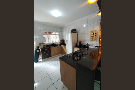 Cozinha de casa para alugar com 2 quartos, 118m² em Parque Residencial Jundiaí, Jundiaí