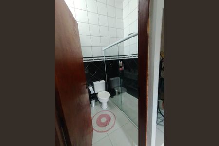 Casa à venda com 118m², 2 quartos e 4 vagas Casa à venda com 118m², 2 quartos e 4 vagasBanheiro