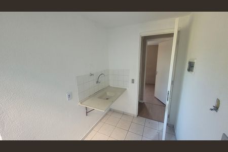 Cozinha de apartamento à venda com 2 quartos, 42m² em Conjunto Habitacional Teotonio Vilela, São Paulo
