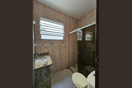Banheiro de casa para alugar com 2 quartos, 70m² em Luz, Nova Iguaçu