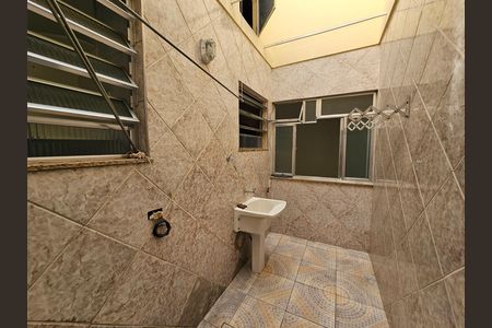 Casa para alugar com 70m², 2 quartos e 1 vaga Casa para alugar com 70m², 2 quartos e 1 vagaÁrea de Serviço