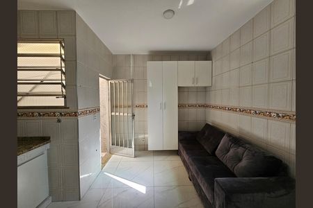 Casa para alugar com 70m², 2 quartos e 1 vaga Casa para alugar com 70m², 2 quartos e 1 vagaCozinha