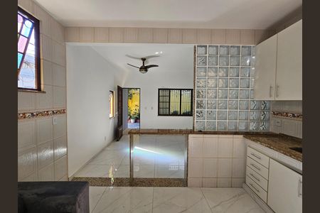 Casa para alugar com 70m², 2 quartos e 1 vaga Casa para alugar com 70m², 2 quartos e 1 vagaCozinha
