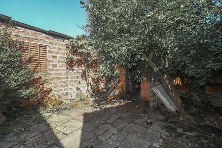 Fundos de casa à venda com 1 quarto, 80m² em Humaitá, Porto Alegre