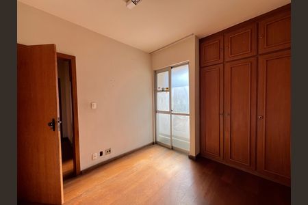 Apartamento para alugar com 90m², 4 quartos e 2 vagasQuarto 3