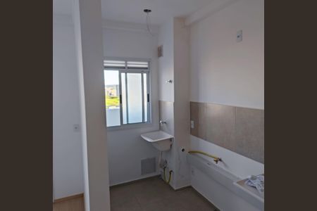 Área de serviço de apartamento para alugar com 2 quartos, 53m² em Chácaras Reunidas São Jorge, Sorocaba