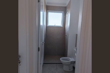 Banheiro de apartamento para alugar com 2 quartos, 53m² em Chácaras Reunidas São Jorge, Sorocaba