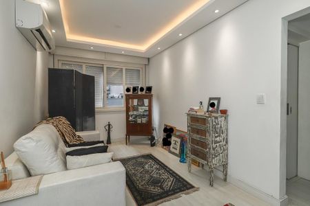 Sala de apartamento à venda com 1 quarto, 50m² em Rio Branco, Porto Alegre