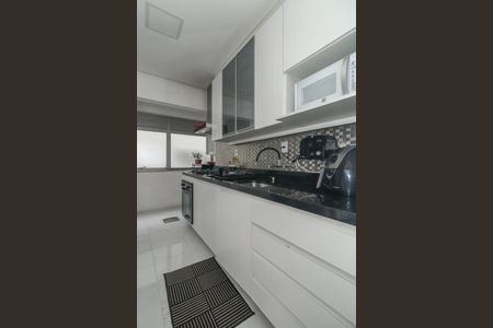 Cozinha de apartamento à venda com 1 quarto, 50m² em Rio Branco, Porto Alegre