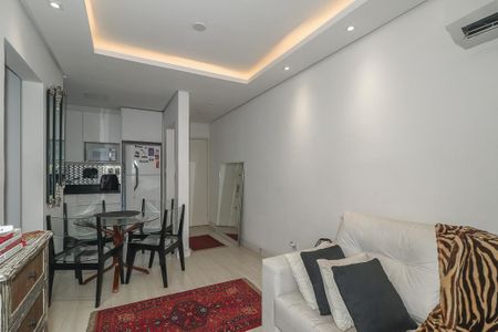 Sala de apartamento à venda com 1 quarto, 50m² em Rio Branco, Porto Alegre