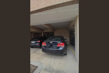 Garagem de apartamento para alugar com 2 quartos, 95m² em Azenha, Porto Alegre