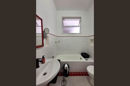 Apartamento à venda com 98m², 3 quartos e sem vaga Apartamento à venda com 98m², 3 quartos e sem vagaBanheiro Social
